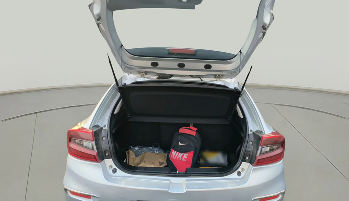 2022 Toyota Glanza V, Petrol, Manual, 55,305 km, exterior