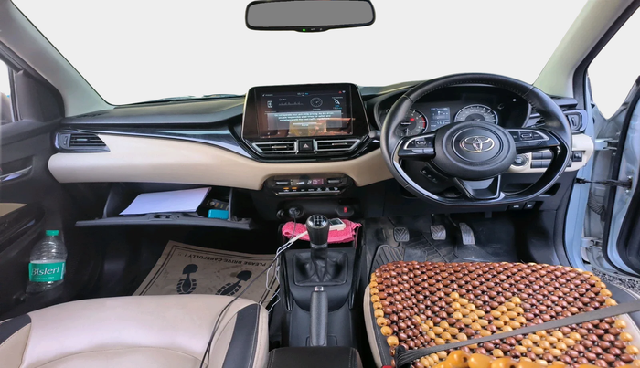 2022 Toyota Glanza V, Petrol, Manual, 55,305 km, interior