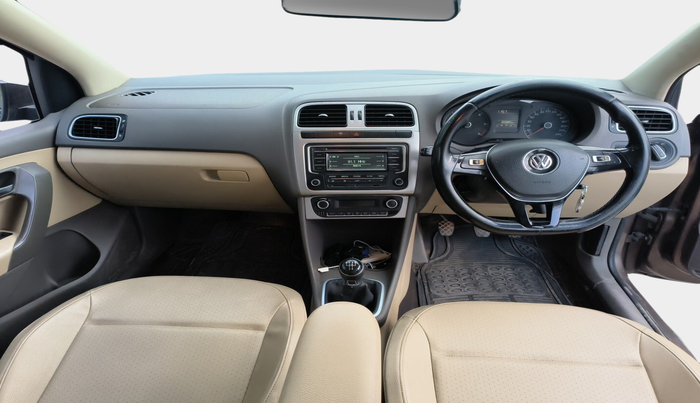 2015 Volkswagen Vento HIGHLINE DIESEL 1.5, Diesel, Manual, 1,22,888 km, interior