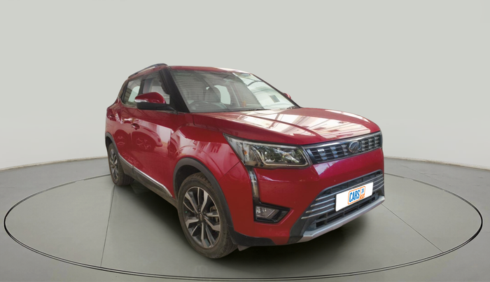 2020 Mahindra XUV300 W8 (O) 1.2 PETROL, Petrol, Manual, 32,029 km, exterior