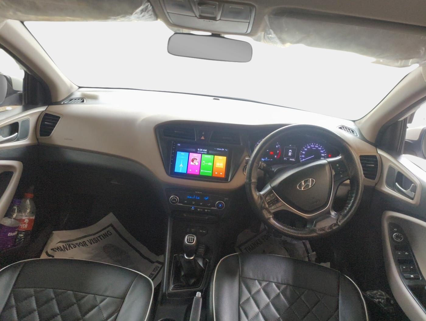 2016 Hyundai Elite i20 ASTA 1.2 (O), Petrol, Manual, 35,905 km, interior