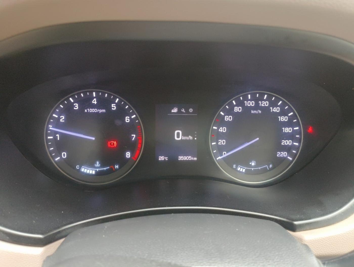 2016 Hyundai Elite i20 ASTA 1.2 (O), Petrol, Manual, 35,905 km, interior