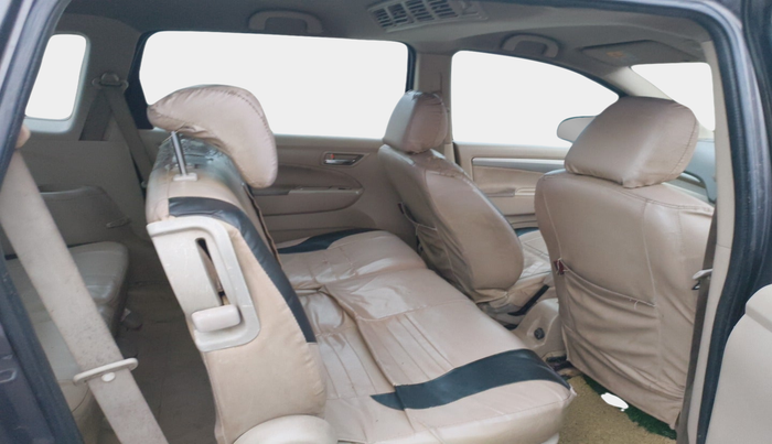 2017 Maruti Ertiga VDI SHVS, Diesel, Manual, 1,93,000 km, interior