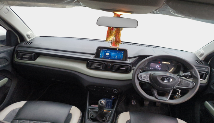 2024 Tata PUNCH ADVENTURE RHYTHM CNG MT, Petrol, Manual, 34,261 km, interior