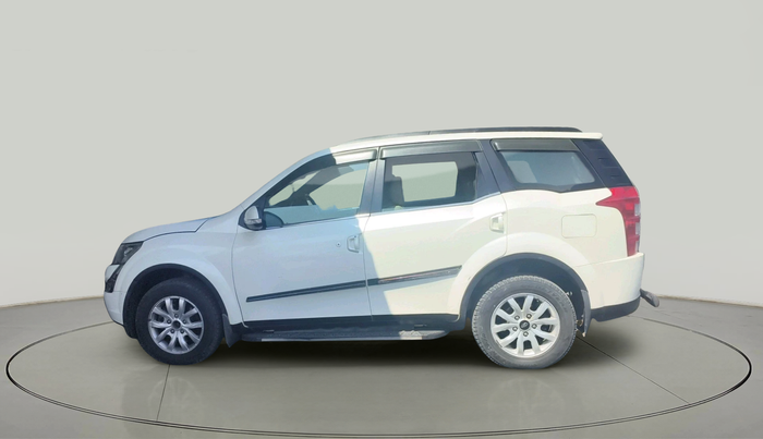 2017 Mahindra XUV500 W10, Diesel, Manual, 91,698 km, exterior