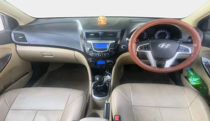 2011 Hyundai Verna FLUIDIC 1.6 VTVT SX, Petrol, Manual, 1,23,999 km, interior