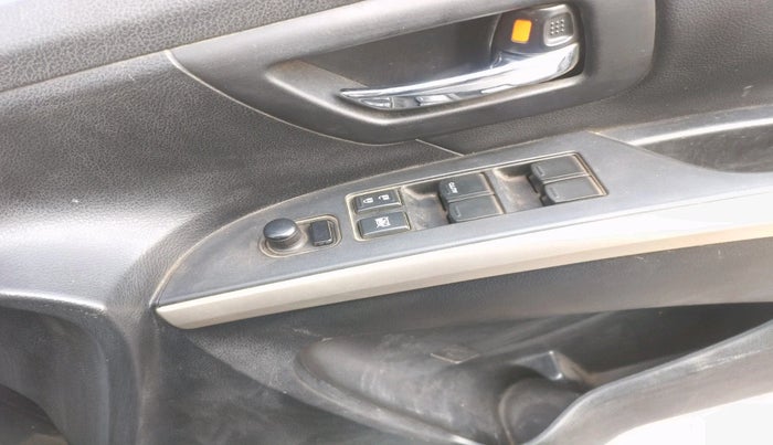 2015 Maruti S Cross ALPHA 1.6, Diesel, Manual, 1,25,832 km, interior