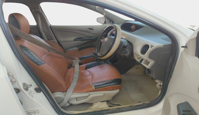 2016 Toyota Etios GD, Diesel, Manual, 2,08,263 km, interior