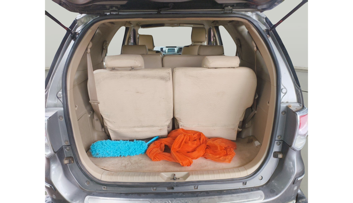 2012 Toyota Fortuner 3.0 4X2 AT, Diesel, Automatic, 1,32,688 km, exterior