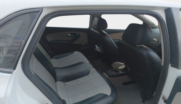 2011 Volkswagen Polo TRENDLINE 1.2L DIESEL, Diesel, Manual, 1,06,695 km, interior