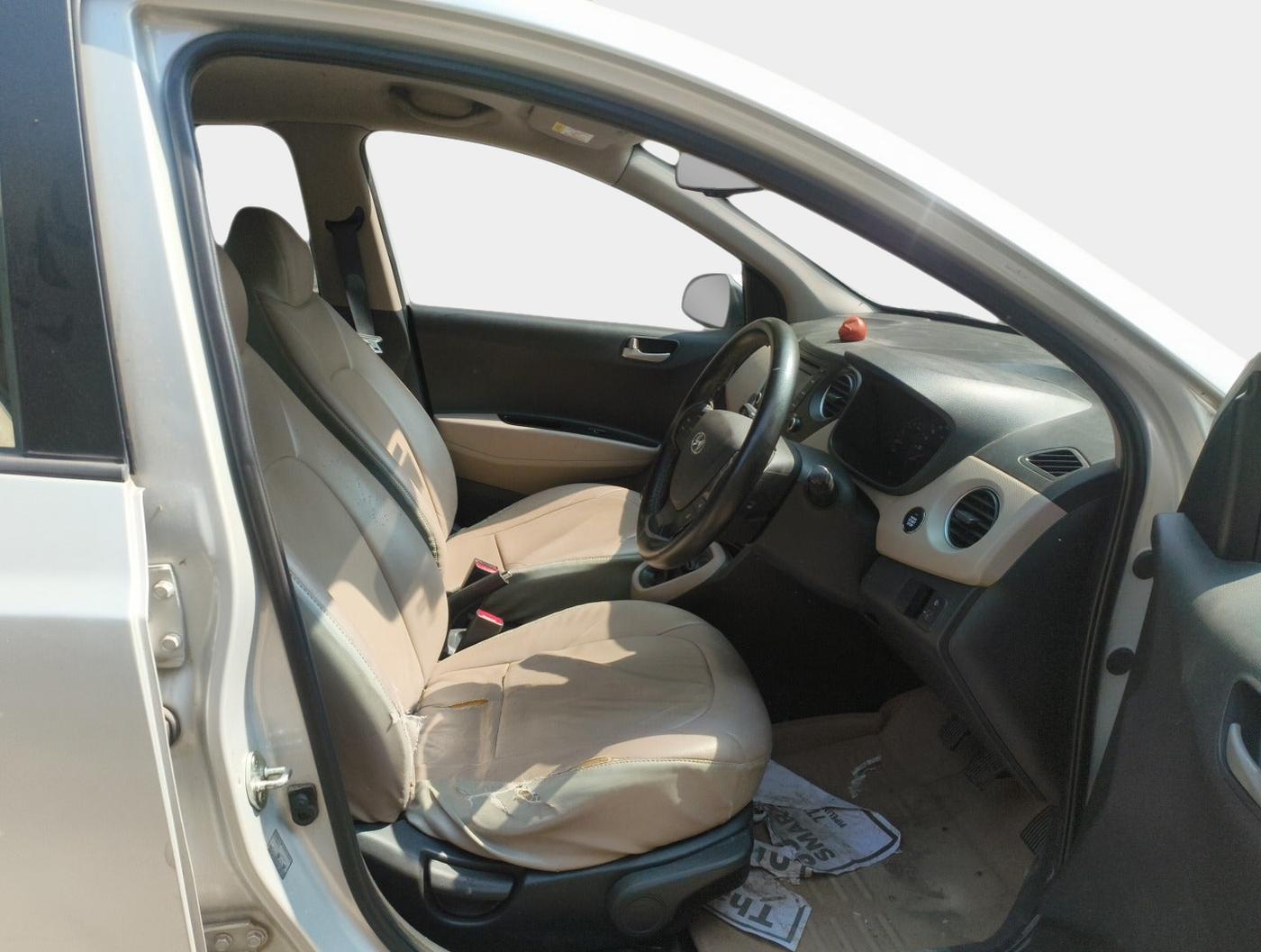 2014 Hyundai Xcent SX 1.1 CRDI (O), Diesel, Manual, 1,13,533 km, interior