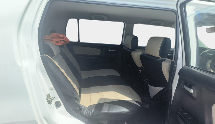 2017 Maruti Wagon R 1.0 VXI AMT, Petrol, Automatic, 1,11,735 km, interior