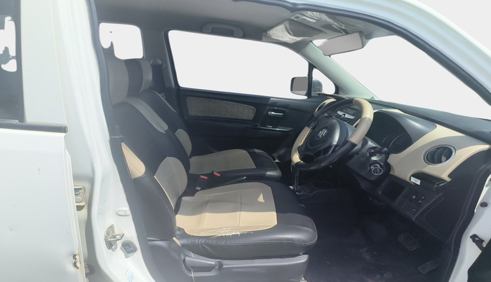 2017 Maruti Wagon R 1.0 VXI AMT, Petrol, Automatic, 1,11,735 km, interior