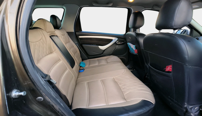 2014 Renault Duster 110 PS RXZ 4X4 MT DIESEL, Diesel, Manual, 1,66,719 km, interior