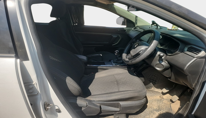 2021 Renault Kiger RXZ MT, Petrol, Manual, 37,325 km, interior