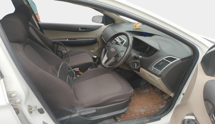 2012 Hyundai i20 SPORTZ 1.2, Petrol, Manual, 33,481 km, interior