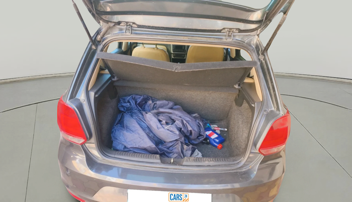 2016 Volkswagen Polo HIGHLINE1.2L, Petrol, Manual, 1,40,000 km, exterior