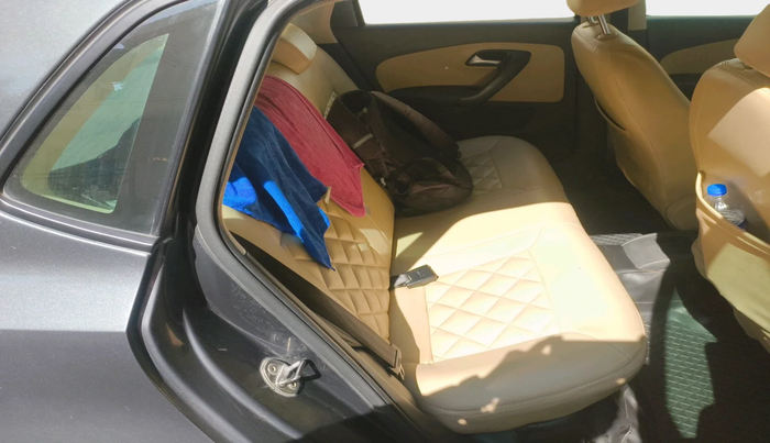 2016 Volkswagen Polo HIGHLINE1.2L, Petrol, Manual, 1,40,000 km, interior