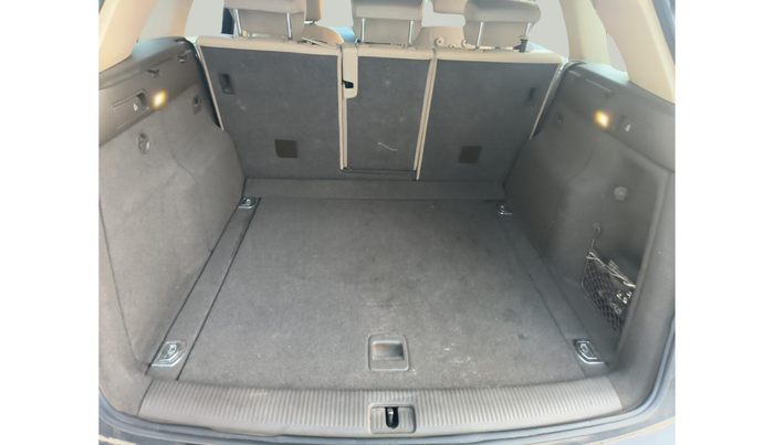 2014 Audi Q5 2.0 TDI quattro Premium, Diesel, Automatic, 1,64,962 km, exterior