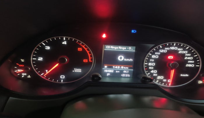 2014 Audi Q5 2.0 TDI quattro Premium, Diesel, Automatic, 1,64,962 km, interior