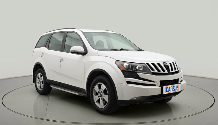 2015 Mahindra XUV500 W8, Diesel, Manual, 1,28,016 km, exterior