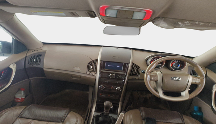 2015 Mahindra XUV500 W8, Diesel, Manual, 1,28,016 km, interior