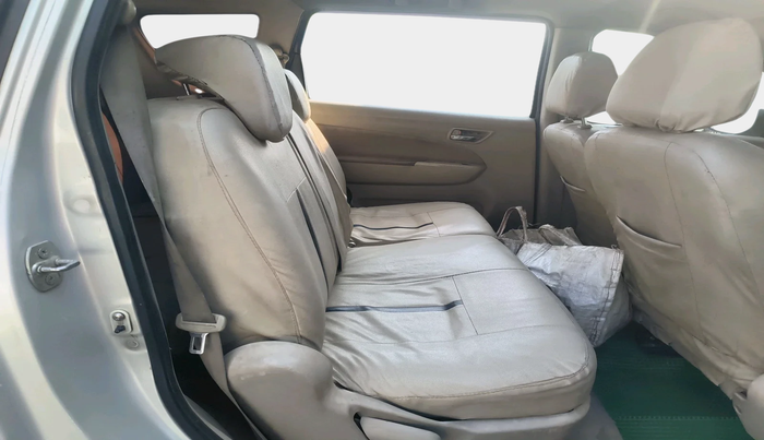 2014 Maruti Ertiga ZDI, Diesel, Manual, 2,23,146 km, interior