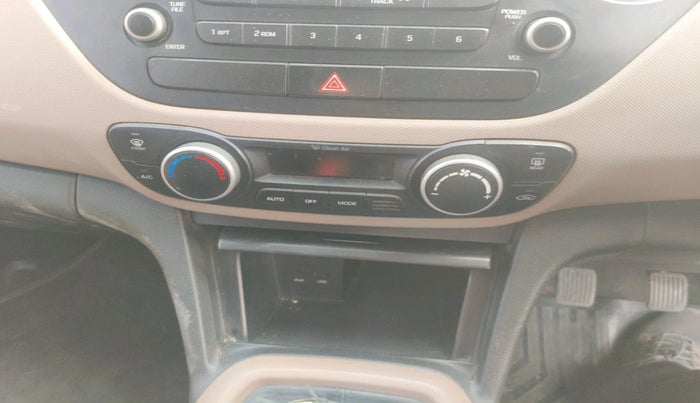 2016 Hyundai Xcent SX 1.2 (O), Petrol, Manual, 1,37,091 km, interior