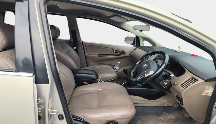 2015 Toyota Innova 2.5 VX 7 STR, Diesel, Manual, 2,38,256 km, interior