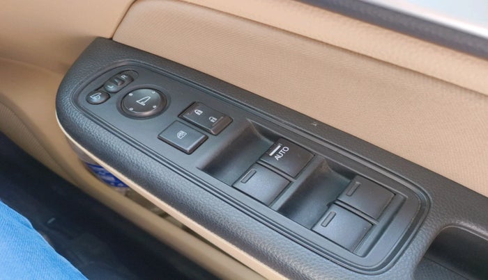 2022 Honda Amaze 1.5L I-DTEC VX, Diesel, Manual, 76,810 km, interior