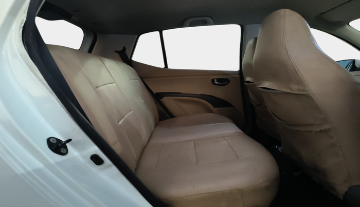 2013 Hyundai i10 MAGNA 1.2, Petrol, Manual, 1,37,467 km, interior