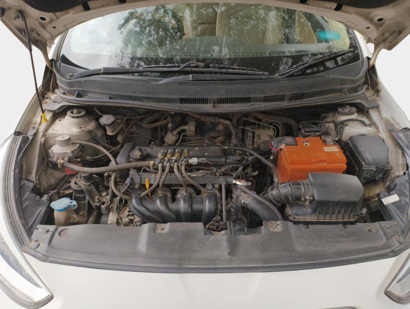 2014 Hyundai Verna FLUIDIC 1.6 VTVT SX OPT, Petrol, Manual, 86,116 km, exterior