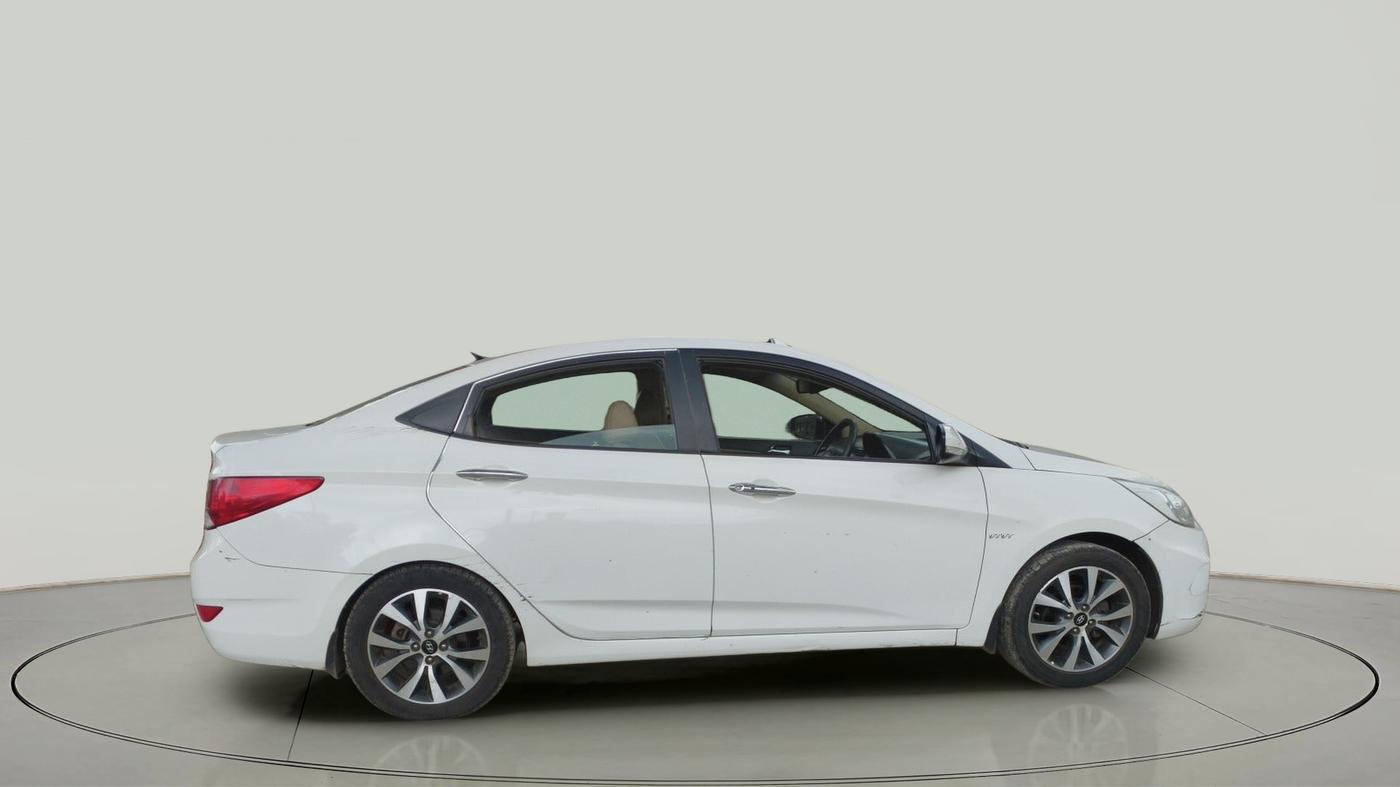 2014 Hyundai Verna FLUIDIC 1.6 VTVT SX OPT, Petrol, Manual, 86,116 km, exterior