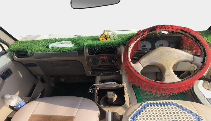 2010 Mahindra Bolero SLX BS-III, Diesel, Manual, 2,80,240 km, interior