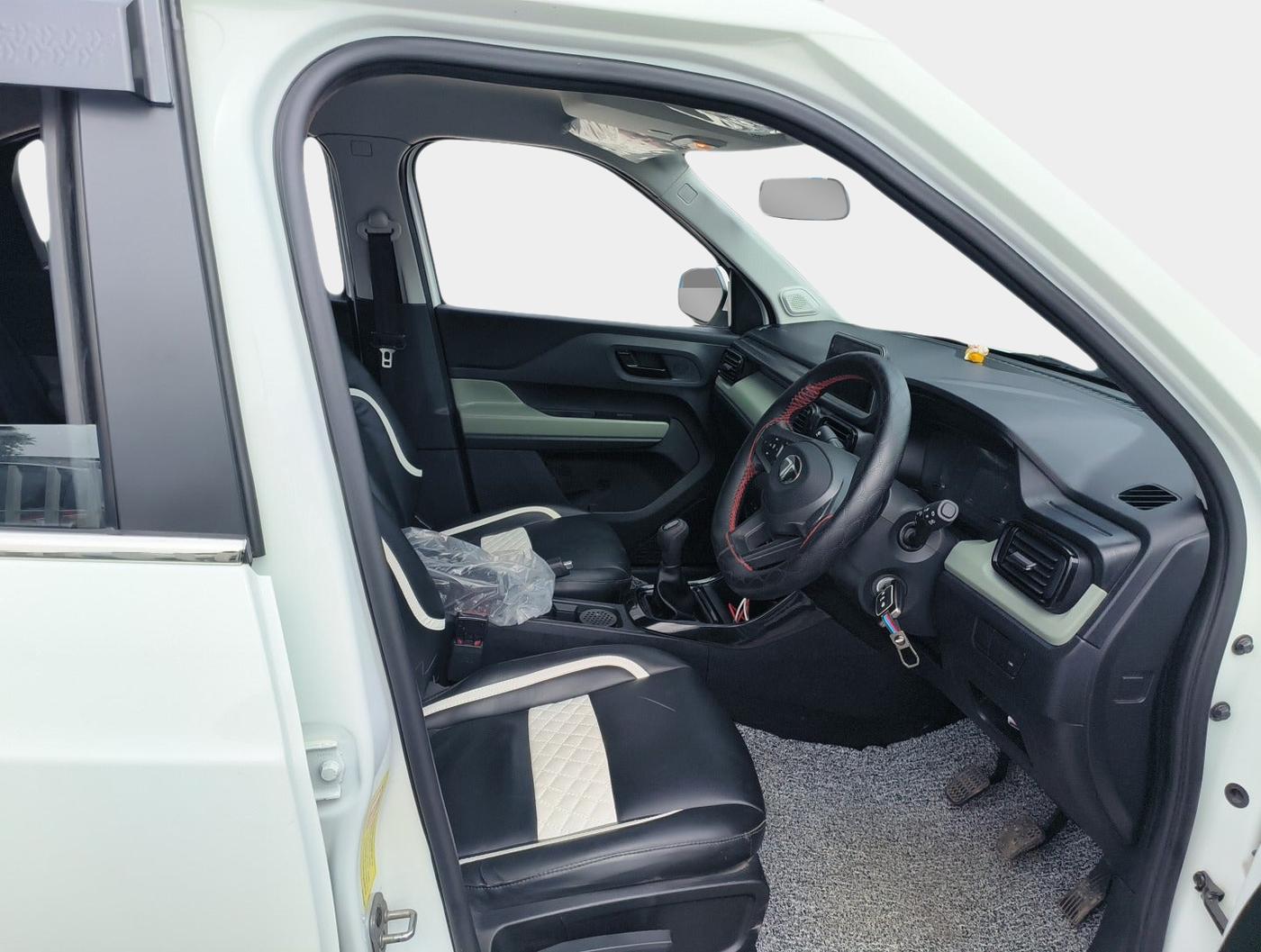 2025 Tata PUNCH Adventure Plus iCNG, Petrol, Manual, 11,000 km, interior