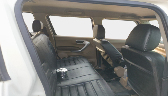 2016 Mahindra TUV300 T8 AMT, Diesel, Automatic, 96,596 km, interior