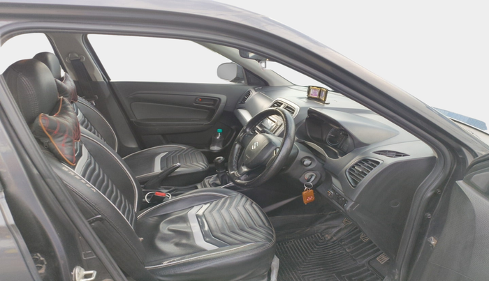 2021 Maruti Vitara Brezza LXI, Petrol, Manual, 94,836 km, interior