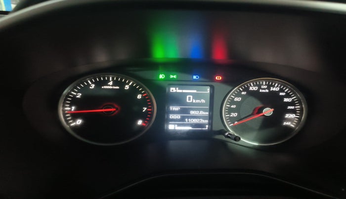 2021 MG HECTOR PLUS SELECT 2.0 DIESEL TURBO MT 7-STR, Diesel, Manual, 1,10,823 km, interior