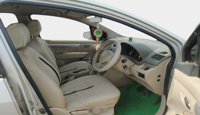 2014 Maruti Ertiga ZDI, Diesel, Manual, 2,14,840 km, interior