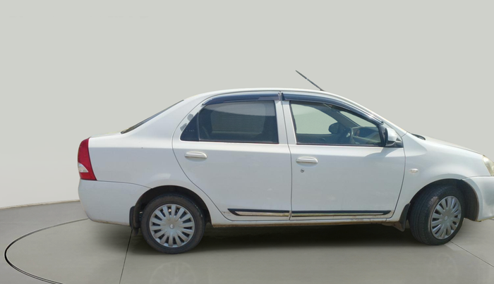 2015 Toyota Etios GD, Diesel, Manual, 3,20,970 km, exterior