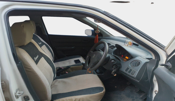 2011 Maruti Swift LDI, Diesel, Manual, 1,95,536 km, interior