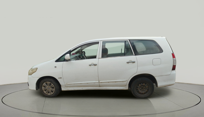 2014 Toyota Innova 2.5 G 7 STR, Diesel, Manual, 1,95,365 km, exterior