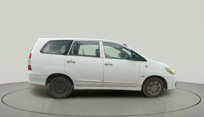 2014 Toyota Innova 2.5 G 7 STR, Diesel, Manual, 1,95,365 km, exterior