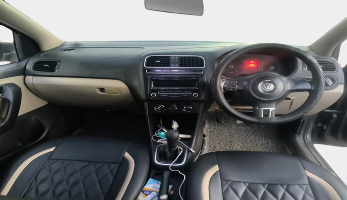 2014 Volkswagen Polo COMFORTLINE 1.2 Diesel, Diesel, Manual, 1,70,324 km, interior