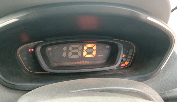 2017 Renault Kwid RXT 0.8 (O), Petrol, Manual, 1,14,292 km, interior