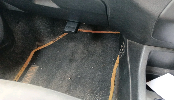 2017 Renault Kwid RXT 0.8 (O), Petrol, Manual, 1,14,292 km, interior