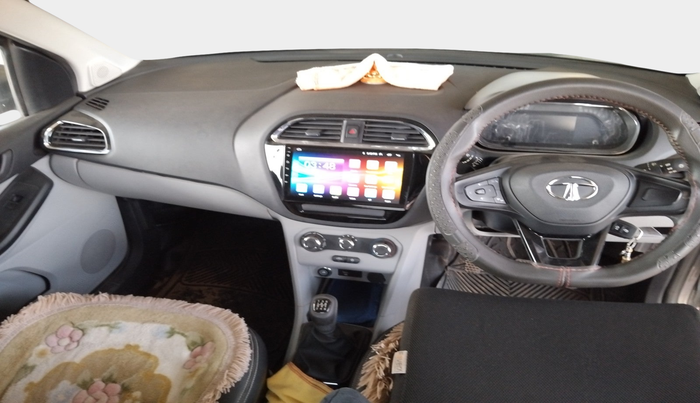 2021 Tata Tiago XT (O) PETROL, Petrol, Manual, 45,129 km, interior