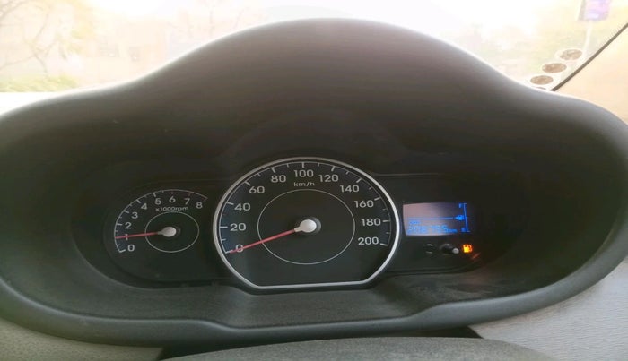 2013 Hyundai i10 MAGNA 1.1, Petrol, Manual, 2,08,755 km, interior