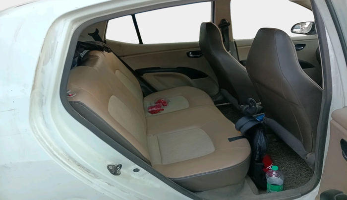 2013 Hyundai i10 MAGNA 1.1, Petrol, Manual, 2,08,755 km, interior