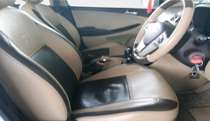 2012 Hyundai Verna FLUIDIC 1.6 CRDI SX, Diesel, Manual, 1,54,176 km, interior